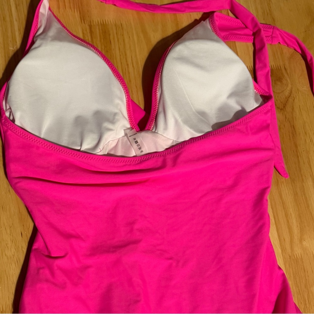 Amazon Women's Hot Pink One Piece Swimsuit, New - Picture 5 of 5